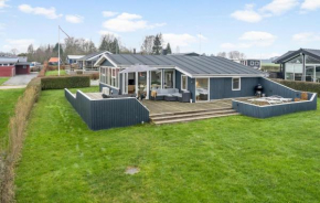 Lovely Home In Juelsminde With House Sea View
